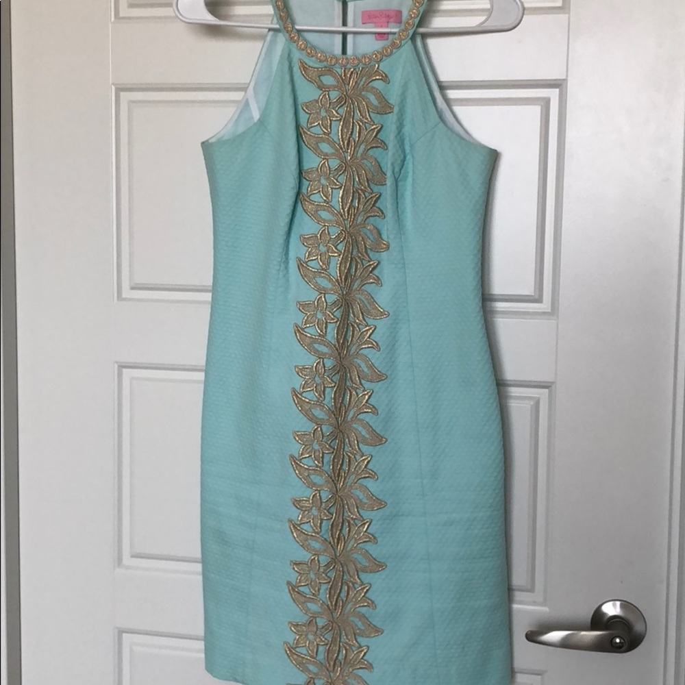 Aqua Lilly shift
